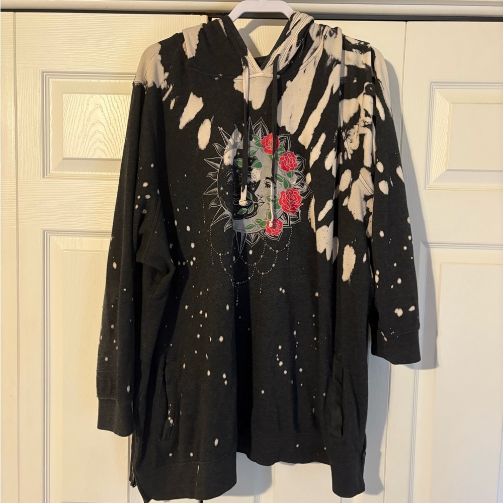 Torrid Black and White Side Zip Hoodie